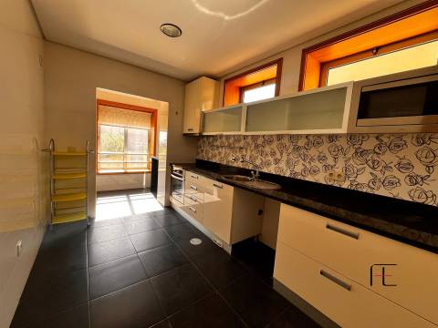 Apartamento T3 DUPLEX Venda em Fânzeres e São Pedro da Cova,Gondomar