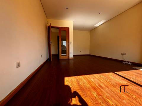 Apartamento T3 DUPLEX Venda em Fânzeres e São Pedro da Cova,Gondomar