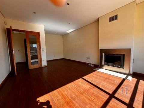 Apartamento T3 DUPLEX Venda em Fânzeres e São Pedro da Cova,Gondomar