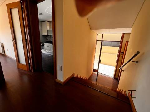 Apartamento T3 DUPLEX Venda em Fânzeres e São Pedro da Cova,Gondomar