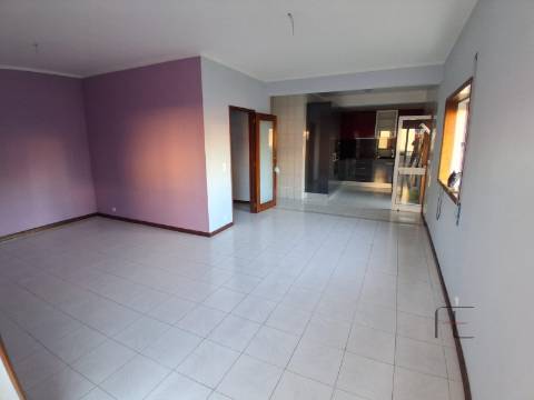 Apartamento T2 Venda em Baguim do Monte (Rio Tinto),Gondomar