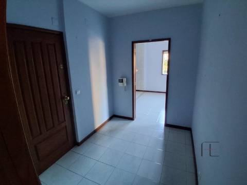 Apartamento T2 Venda em Baguim do Monte (Rio Tinto),Gondomar