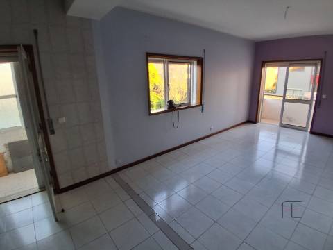 Apartamento T2 Venda em Baguim do Monte (Rio Tinto),Gondomar