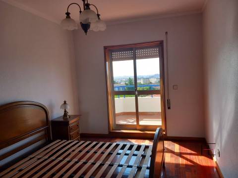Apartamento T2 DUPLEX Venda em Gondomar (São Cosme), Valbom e Jovim,Gondomar