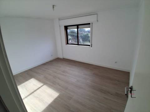 Apartamento T2 Venda em Rio Tinto,Gondomar