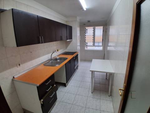 Apartamento T3 Venda em Baguim do Monte (Rio Tinto),Gondomar