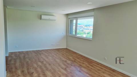 Apartamento T3 Venda em Campanhã,Porto