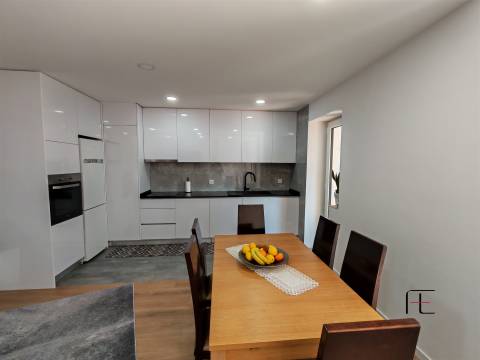 Apartamento T3 – Renovado – Terraço – Matosinhos