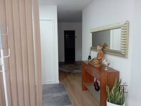 Apartamento T3 – Renovado – Terraço – Matosinhos