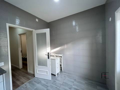 Apartamento T2 Venda em Ermesinde,Valongo