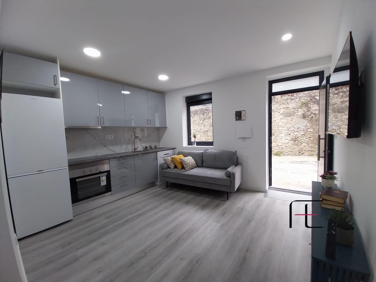 Moradia T1 Venda em Cedofeita, Santo Ildefonso, Sé, Miragaia, São Nicolau e Vitória,Porto