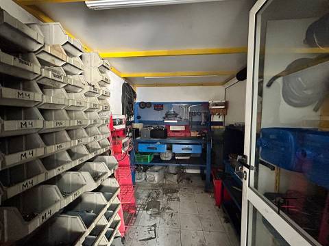 Oficina  Venda em Valongo,Valongo