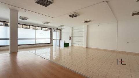 Loja  Arrendamento em Ermesinde,Valongo