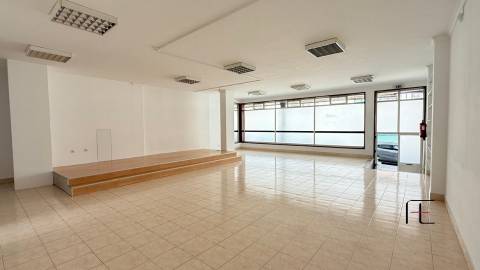 Loja  Arrendamento em Ermesinde,Valongo