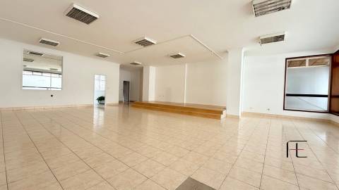 Loja  Arrendamento em Ermesinde,Valongo