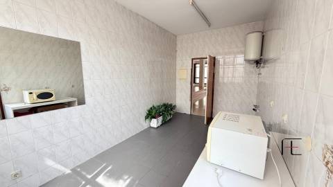 Loja  Arrendamento em Ermesinde,Valongo