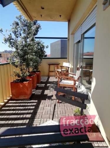 Apartamento T2 Arrendamento em Aldoar, Foz do Douro e Nevogilde,Porto