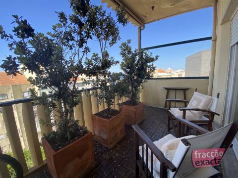 Apartamento T2 Arrendamento em Aldoar, Foz do Douro e Nevogilde,Porto