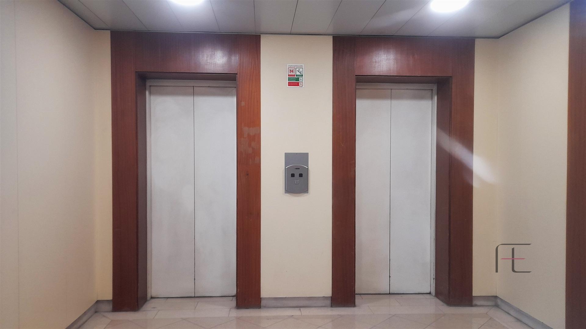 Escritório  Arrendamento em Ramalde,Porto