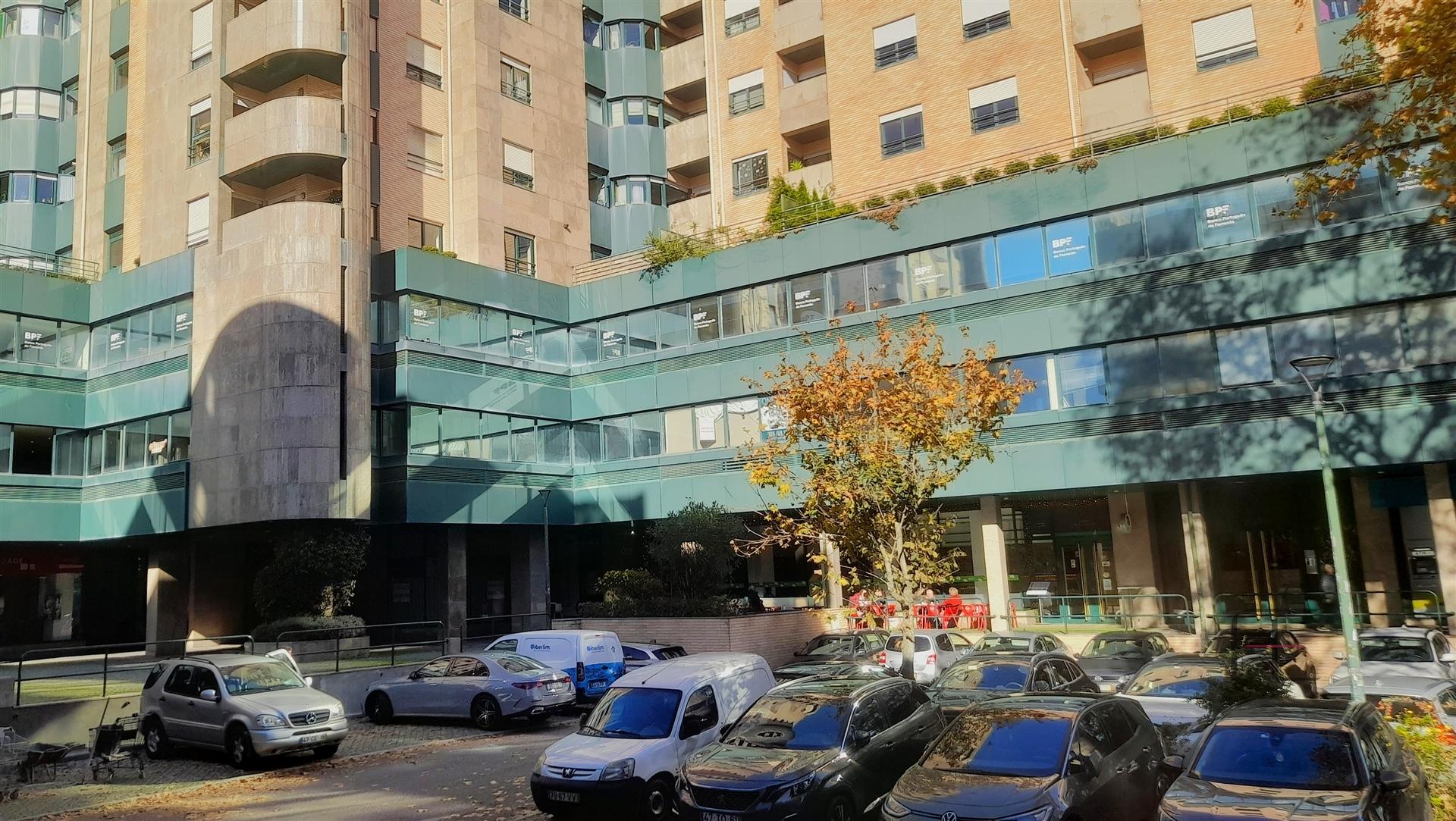 Escritório  Arrendamento em Ramalde,Porto