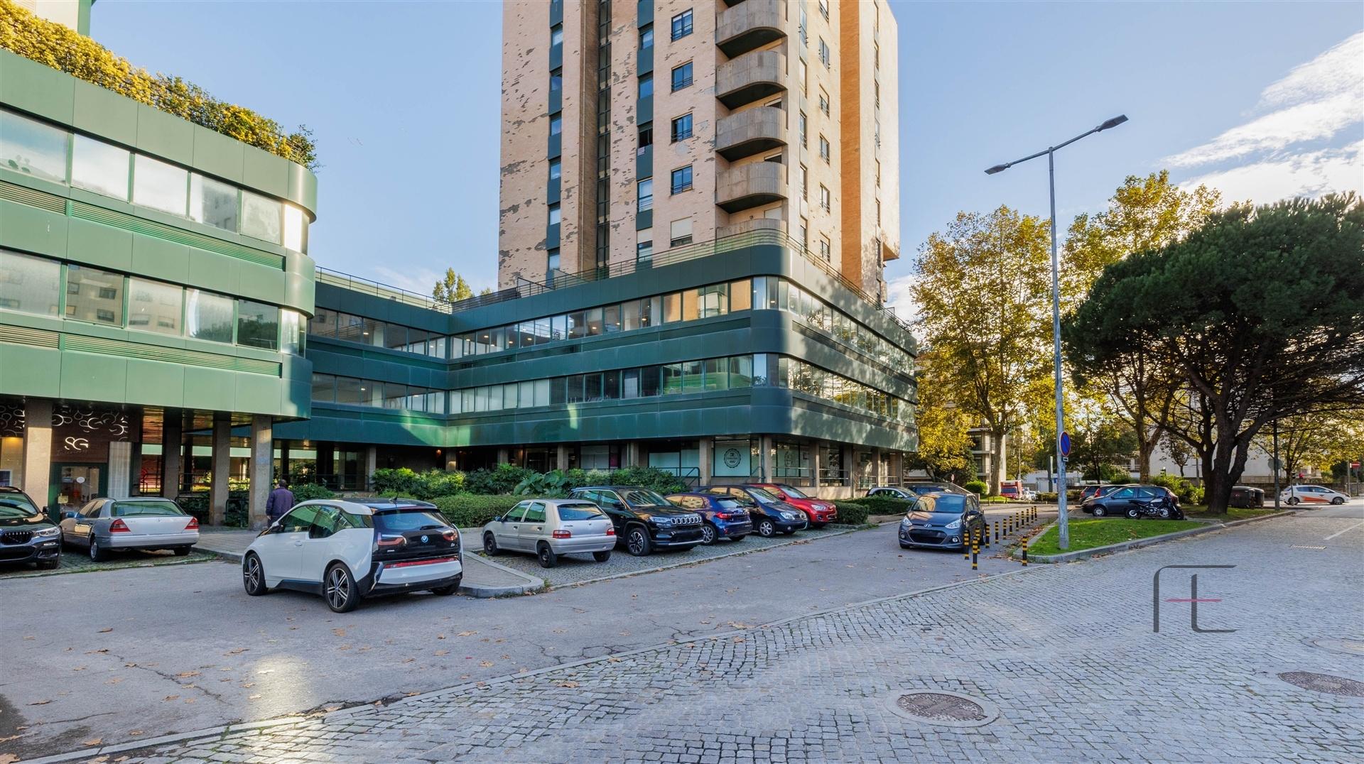 Escritório  Arrendamento em Ramalde,Porto