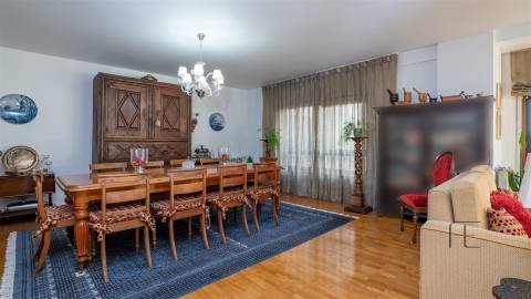 Apartamento T5 Venda em São Mamede de Infesta e Senhora da Hora,Matosinhos