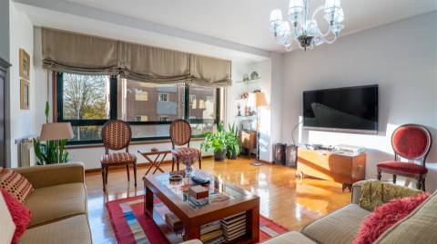 Apartamento T5 Venda em São Mamede de Infesta e Senhora da Hora,Matosinhos