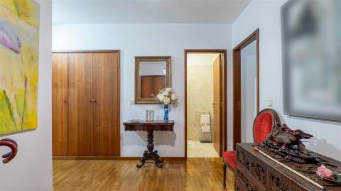 Apartamento T5 Venda em São Mamede de Infesta e Senhora da Hora,Matosinhos