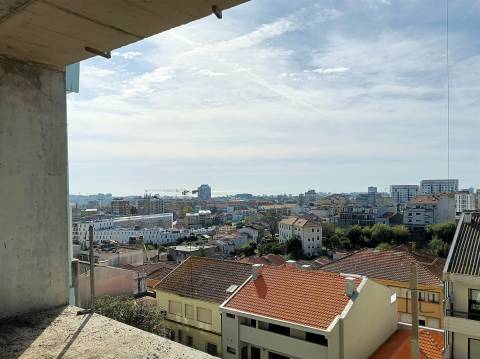 Apartamento T4 DUPLEX Venda em Cedofeita, Santo Ildefonso, Sé, Miragaia, São Nicolau e Vitória,Porto