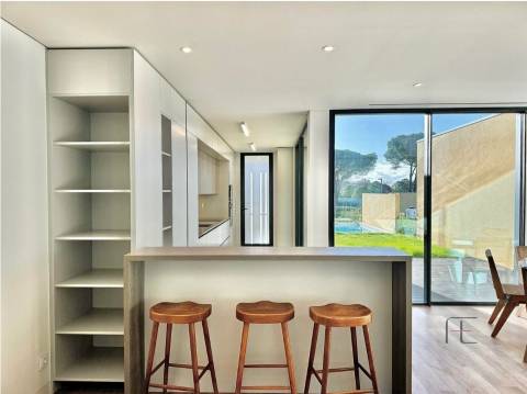 Moradia de Luxo T3 com Piscina Privada em Vilamoura Parque - Algarve