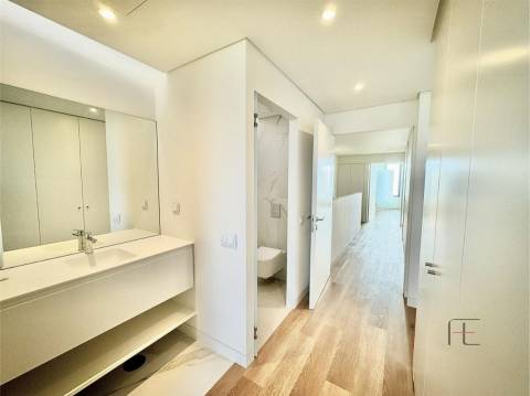 Moradia de Luxo T3 com Piscina Privada em Vilamoura Parque - Algarve