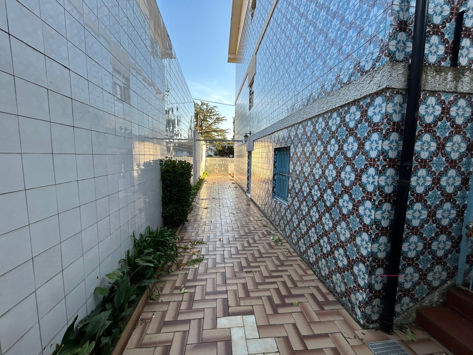 Moradia Geminada T5 Venda em Rio Tinto,Gondomar