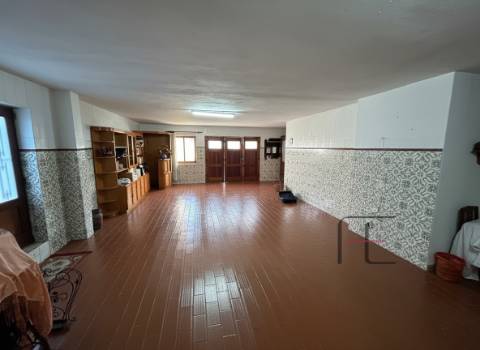 Moradia Geminada T5 Venda em Rio Tinto,Gondomar