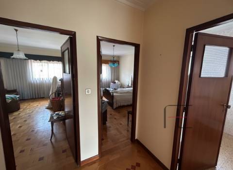 Moradia Geminada T5 Venda em Rio Tinto,Gondomar