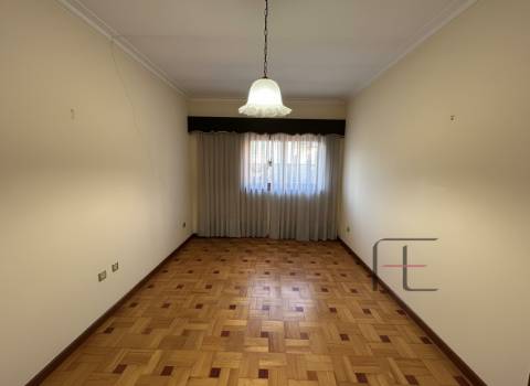 Moradia Geminada T5 Venda em Rio Tinto,Gondomar