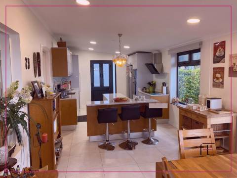 Andar Moradia T3+3 Venda em Caniço,Santa Cruz