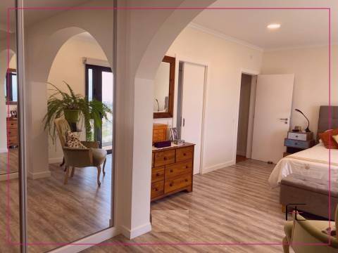 Andar Moradia T3+3 Venda em Caniço,Santa Cruz