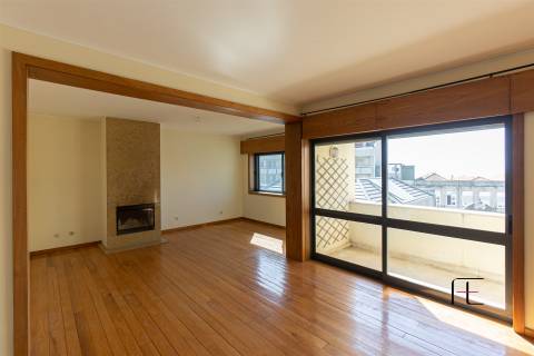 Apartamento T4 Venda em Aldoar, Foz do Douro e Nevogilde,Porto