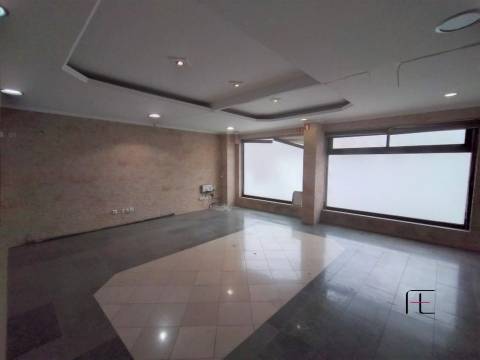 Loja  Venda em Alto do Seixalinho, Santo André e Verderena,Barreiro