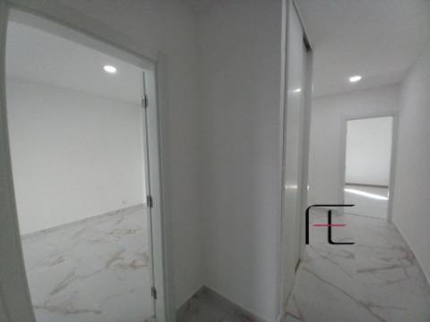 Apartamento T2 Venda em Amora,Seixal