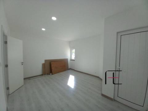 Apartamento T2 Venda em Amora,Seixal