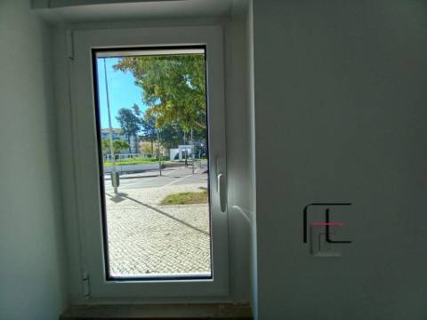 Apartamento T2 Venda em Amora,Seixal