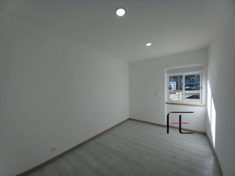 Apartamento T2 Venda em Amora,Seixal