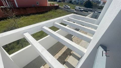 Moradia Geminada T4 Venda em Fernão Ferro,Seixal