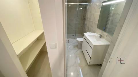 Loja  Venda em Laranjeiro e Feijó,Almada