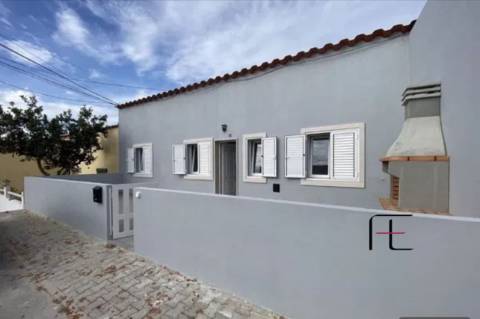 Moradia T2 Venda em Setúbal (São Sebastião),Setúbal