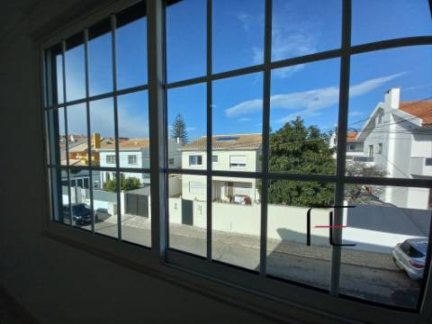 Moradia T3 Venda em Carcavelos e Parede,Cascais