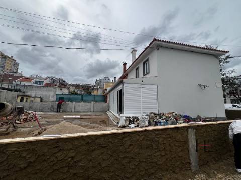 Moradia T3 Venda em Benfica,Lisboa