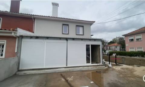 Moradia T3 Venda em Benfica,Lisboa