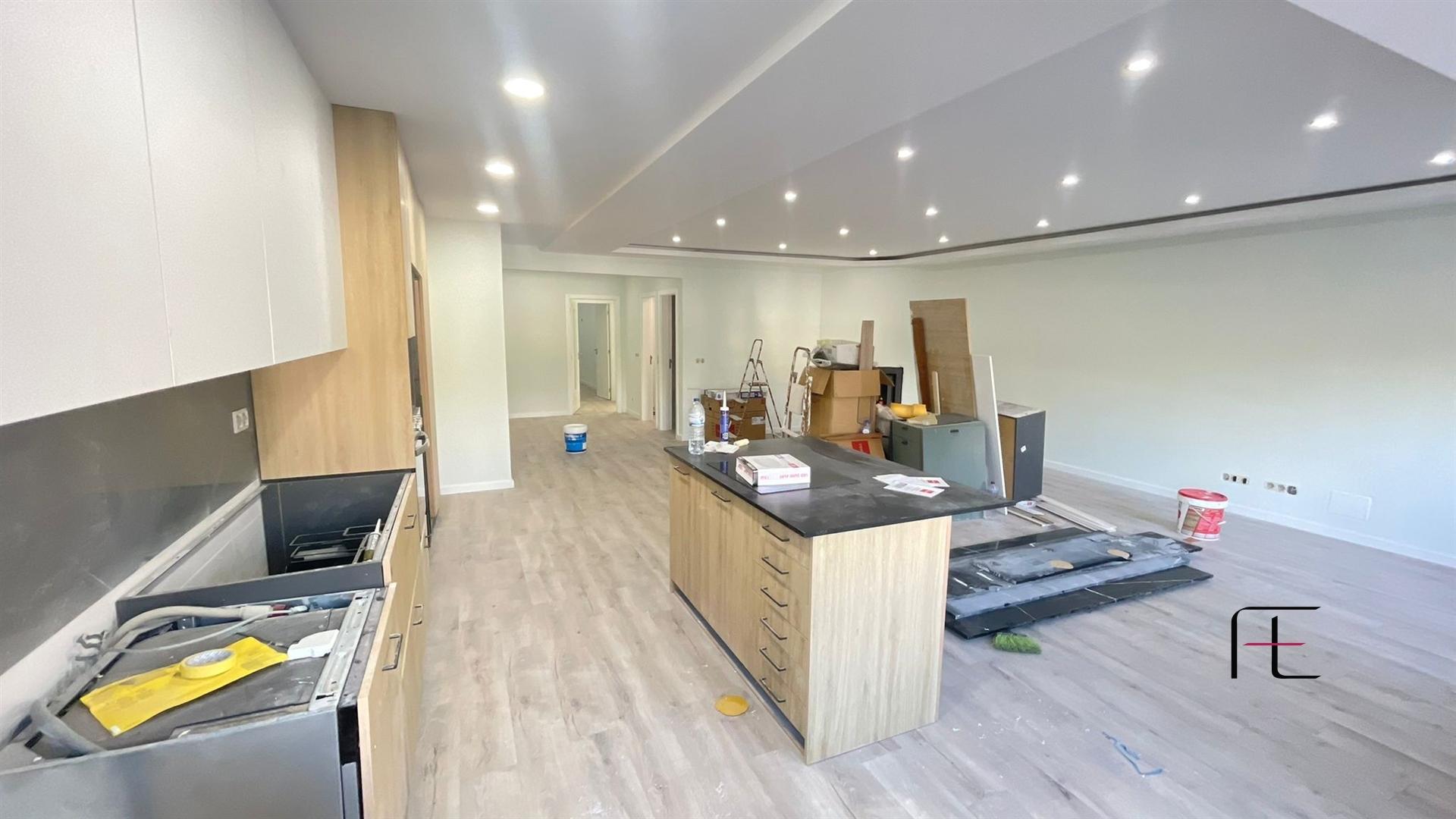 Apartamento T3 Venda em São Domingos de Benfica,Lisboa